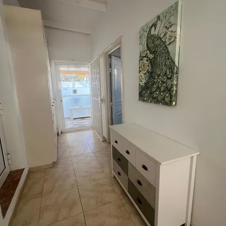 Casa Swn-y-mor, Two Bedroom With Private Pool شقة