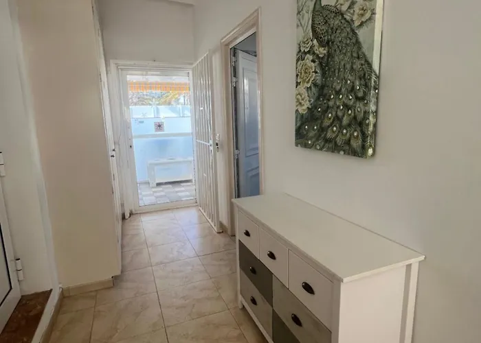 Casa Swn-y-mor, Two Bedroom With Private Pool Apartment